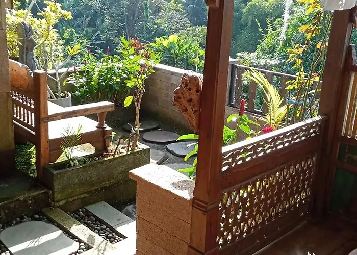 Joglo House Nagi * أوبود